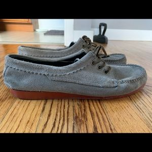 Quoddy men’s size 10 grey suede